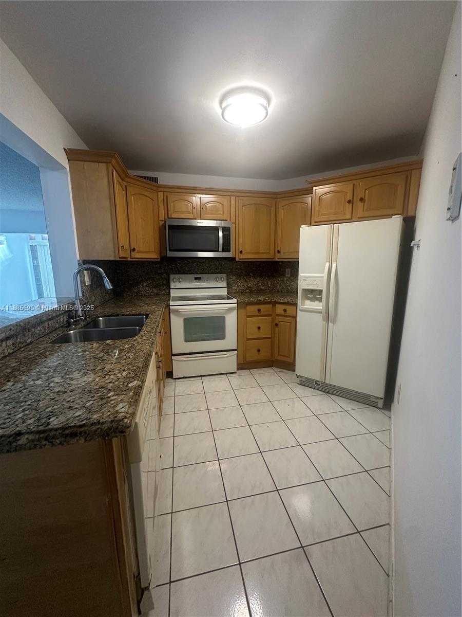 Small Image of 10245 NORTH WEST 9TH ST CIR #111-9, Miami Number 15
