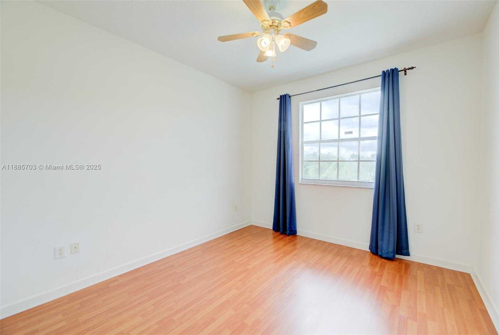 Small Image of 12842 SOUTH WEST 135TH ST #12842, Miami Number 15