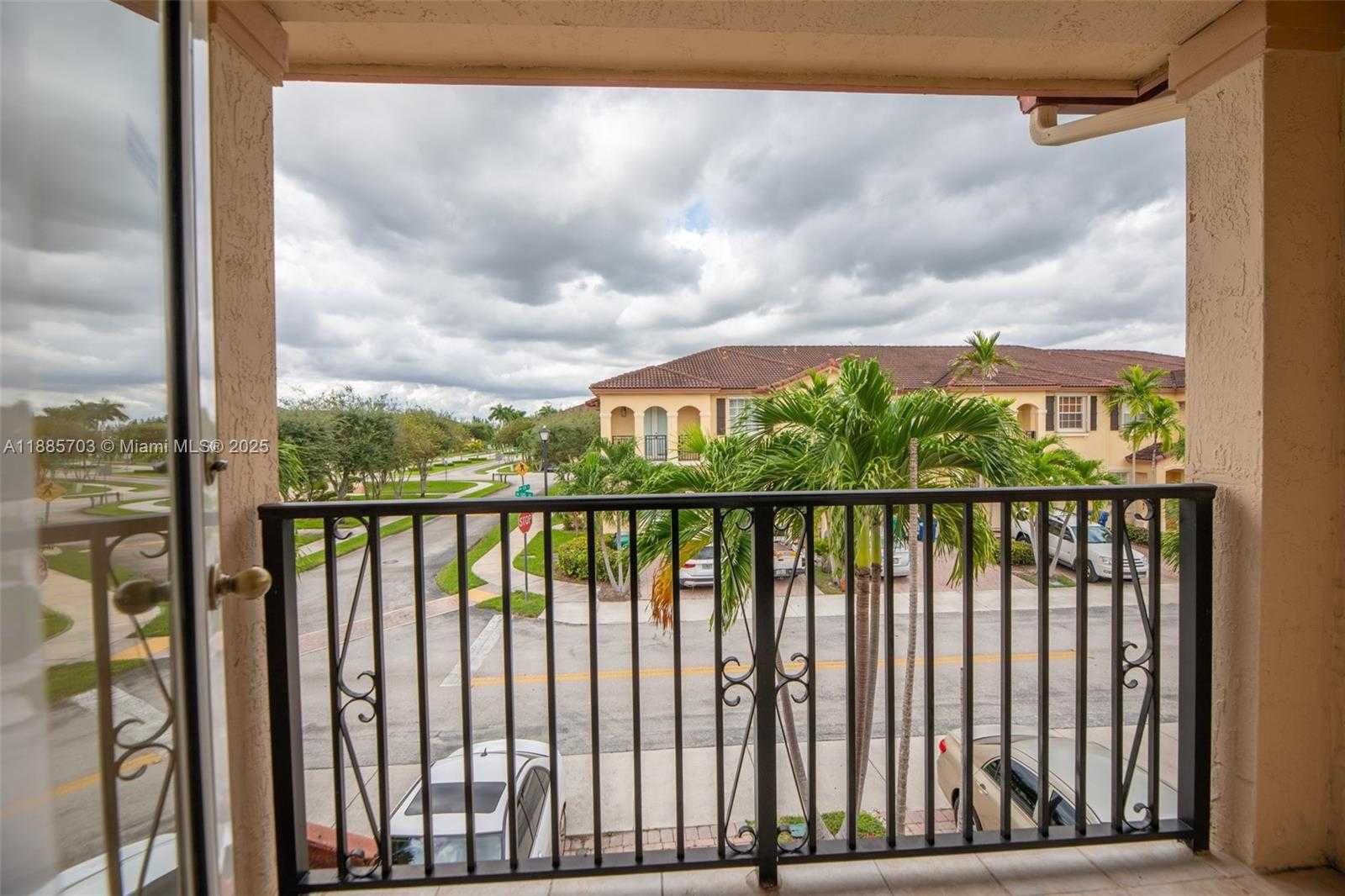 Small Image of 12842 SOUTH WEST 135TH ST #12842, Miami Number 19