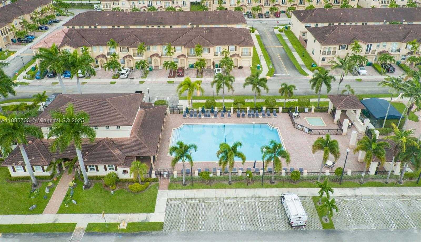 Small Image of 12842 SOUTH WEST 135TH ST #12842, Miami Number 22