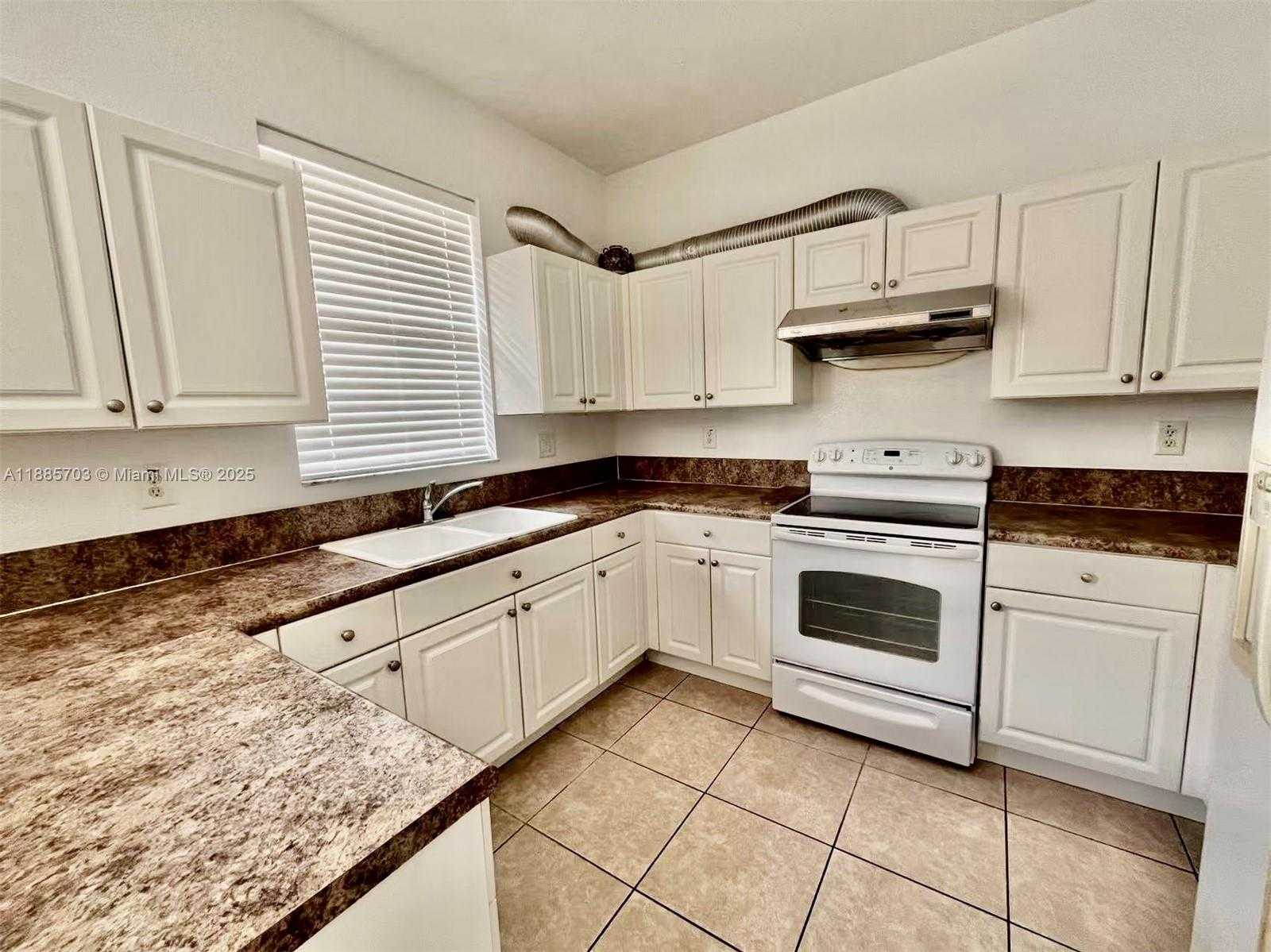 Small Image of 12842 SOUTH WEST 135TH ST #12842, Miami Number 4