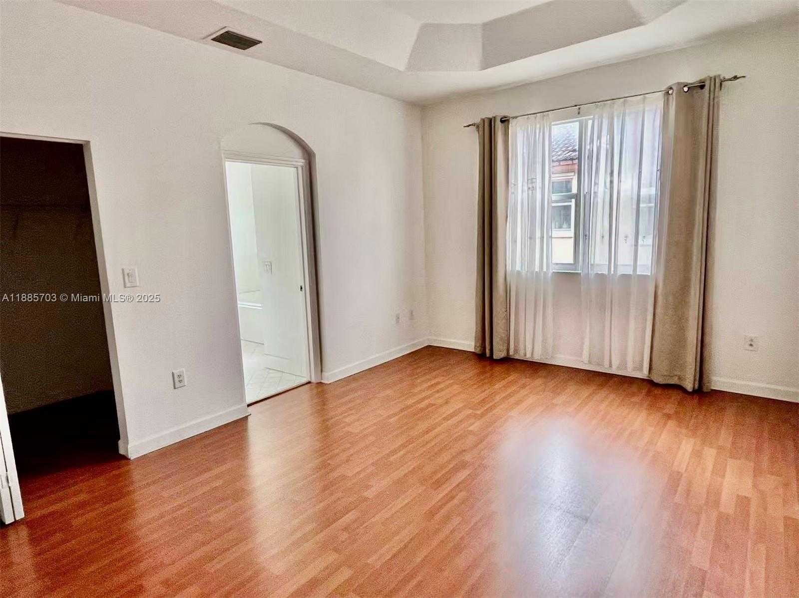 Small Image of 12842 SOUTH WEST 135TH ST #12842, Miami Number 6