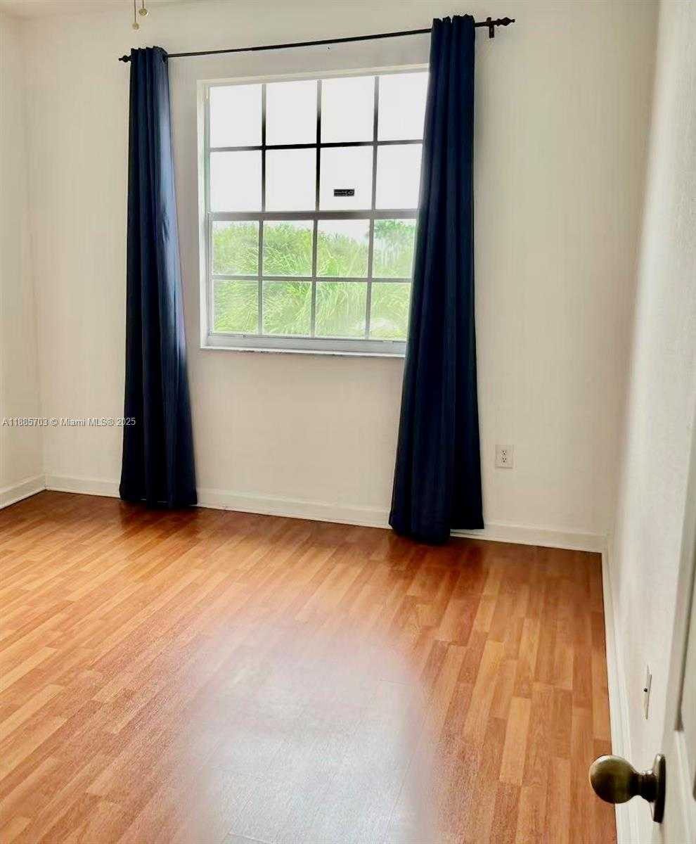 Small Image of 12842 SOUTH WEST 135TH ST #12842, Miami Number 7