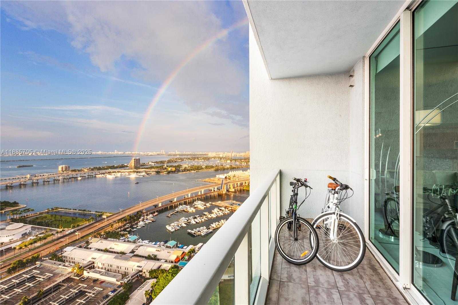 Small Image of 244 BISCAYNE BLVD #4604, Miami Number 20