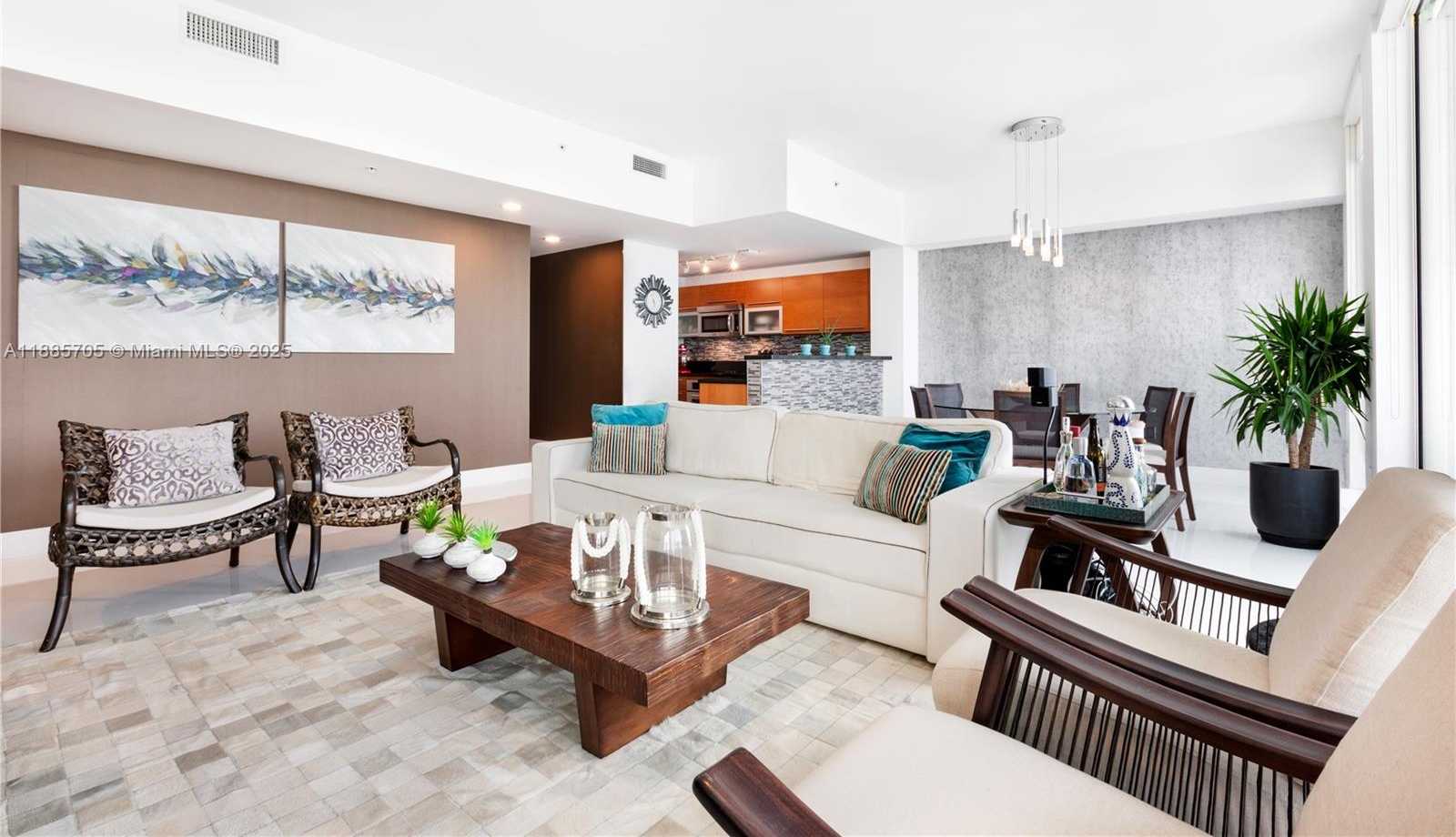 Small Image of 244 BISCAYNE BLVD #4604, Miami Number 6