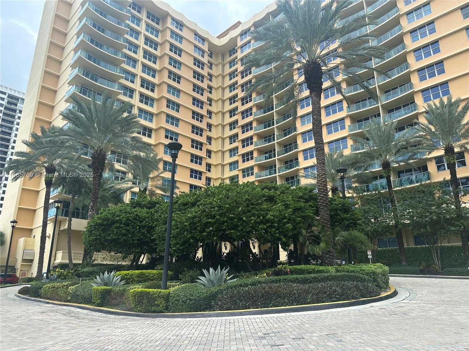 Small Image of 2501 SOUTH OCEAN DR #535, Hollywood Number 2