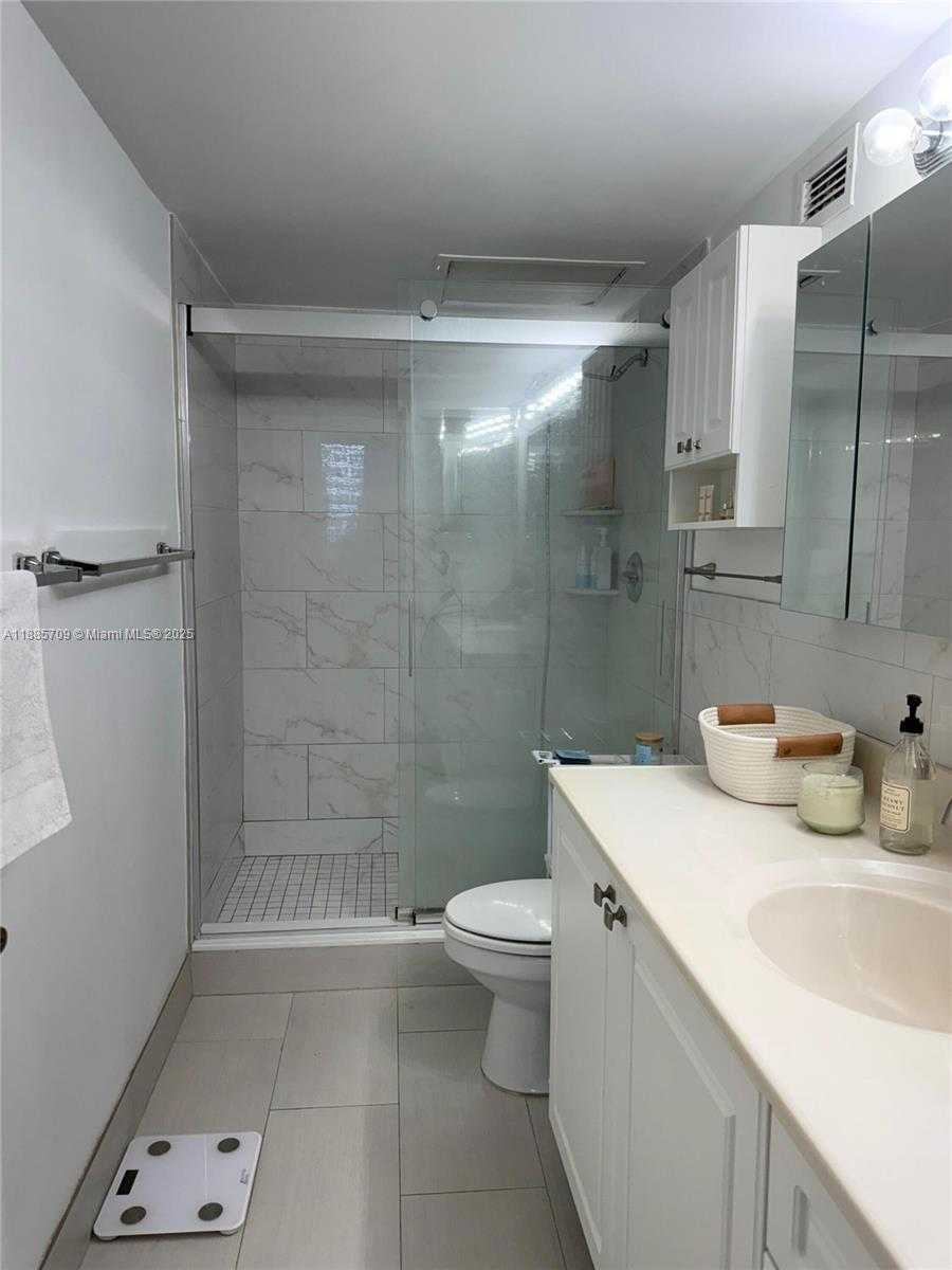 Small Image of 2501 SOUTH OCEAN DR #535, Hollywood Number 27