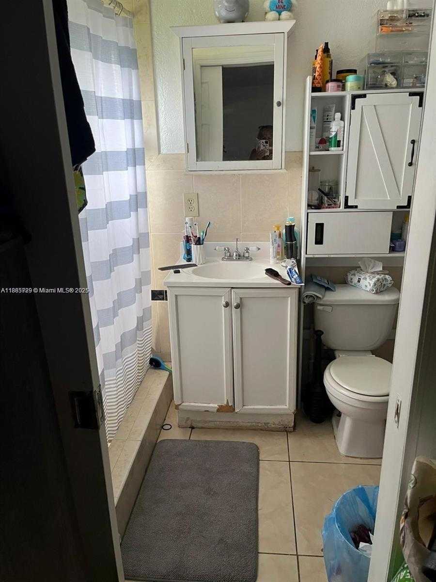 Small Image of 1178 NORTH WEST 105TH TER, Miami Number 13