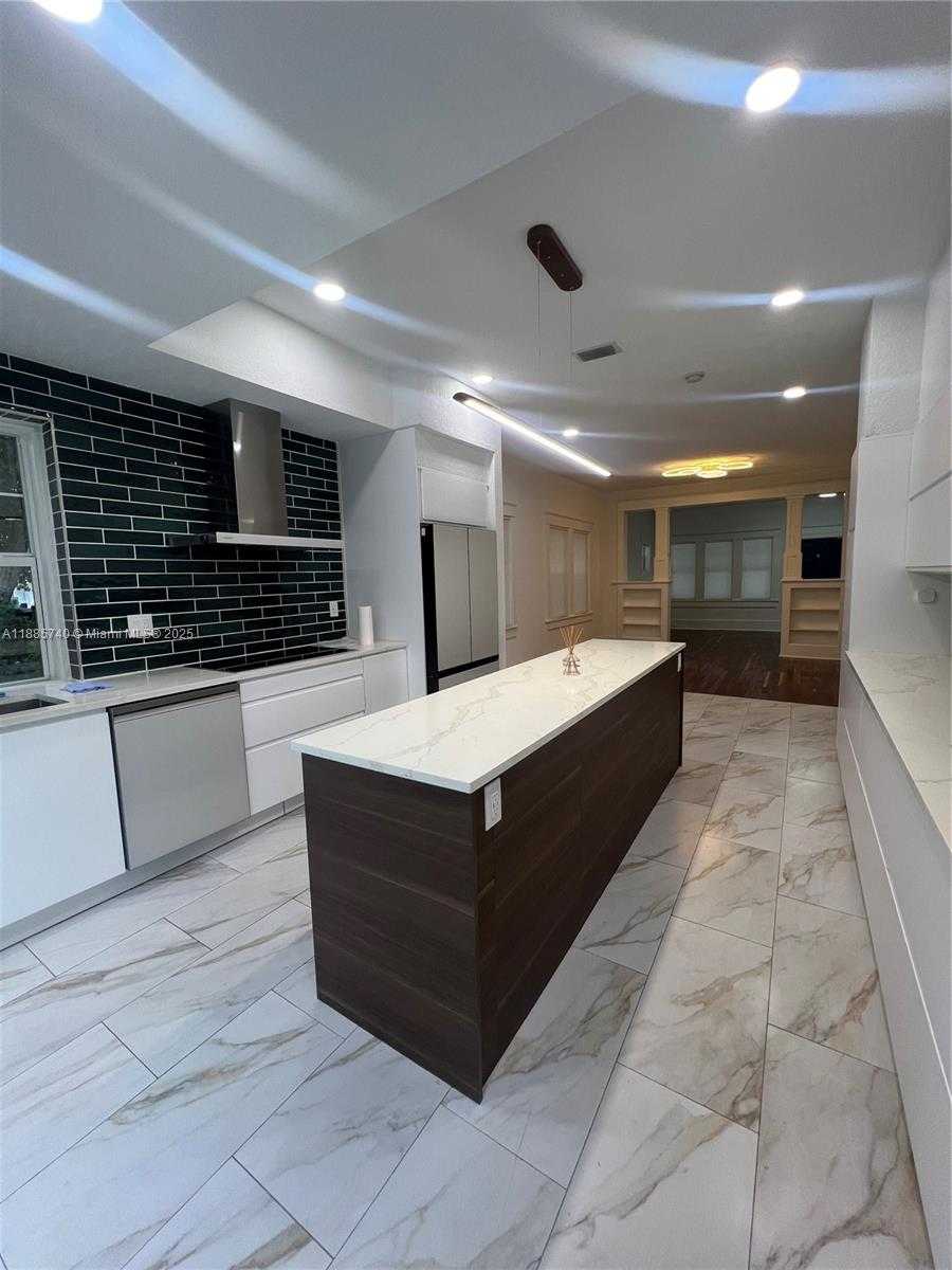 Small Image of 130 SOUTH WEST 1ST AVE #130, Hallandale Beach Number 16
