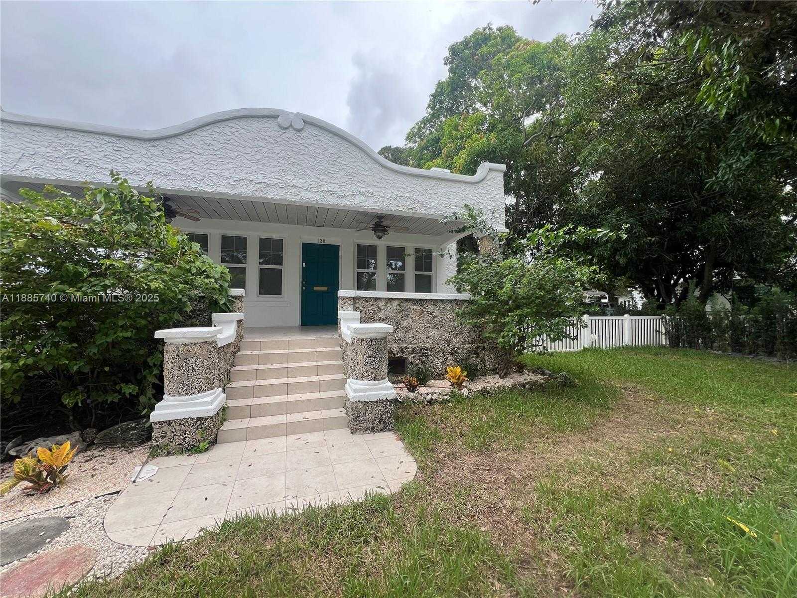 Small Image of 130 SOUTH WEST 1ST AVE #130, Hallandale Beach Number 2