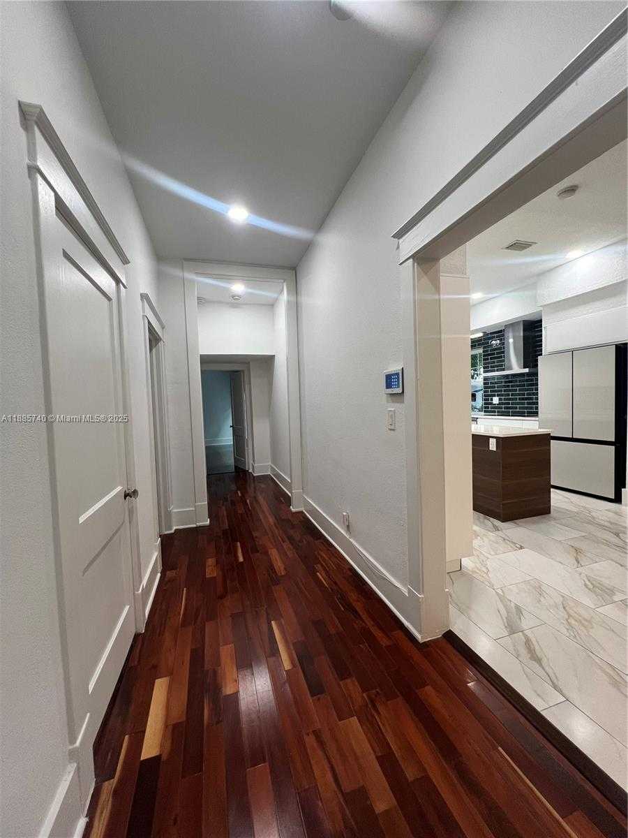 Small Image of 130 SOUTH WEST 1ST AVE #130, Hallandale Beach Number 21
