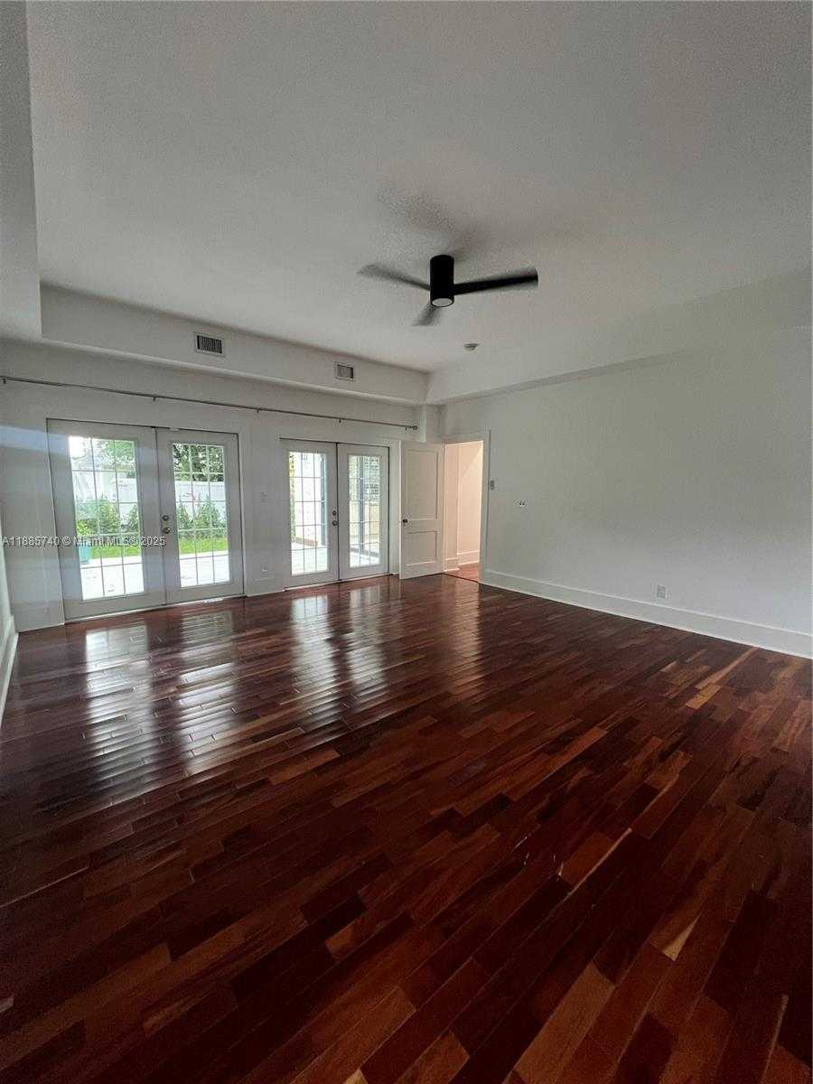 Small Image of 130 SOUTH WEST 1ST AVE #130, Hallandale Beach Number 25