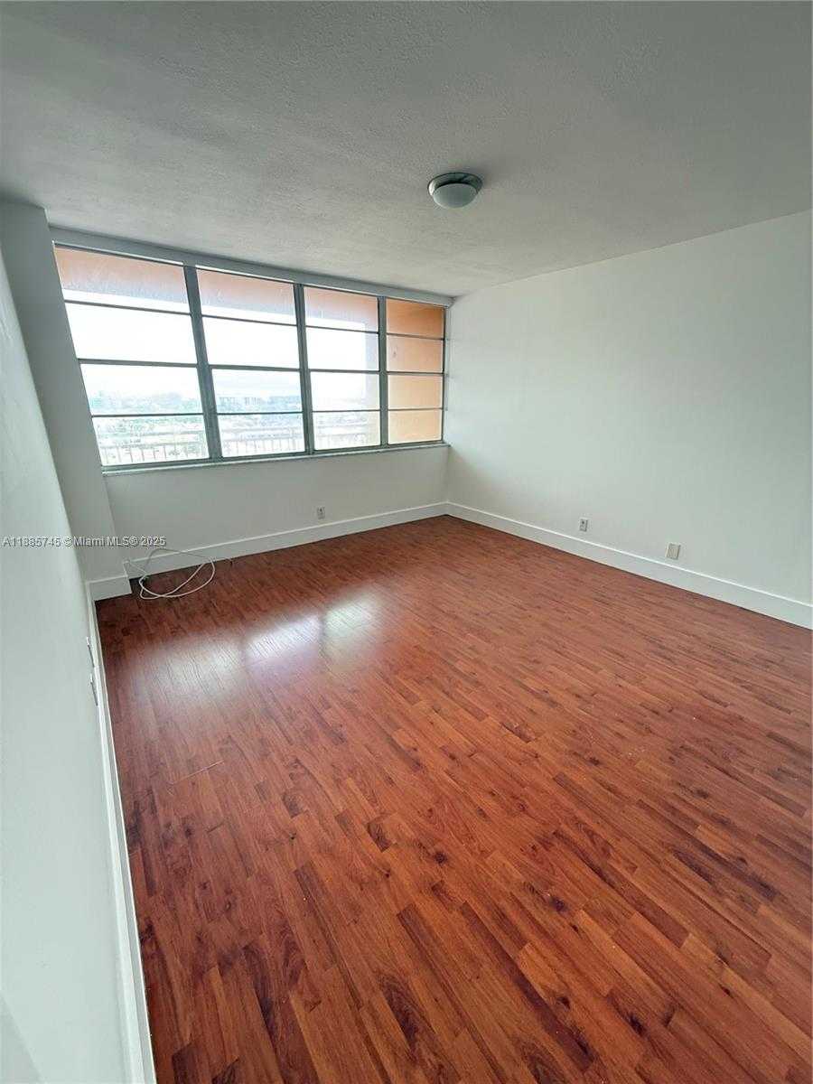 Small Image of 2025 NORTH EAST 164TH ST #712, North Miami Beach Number 7