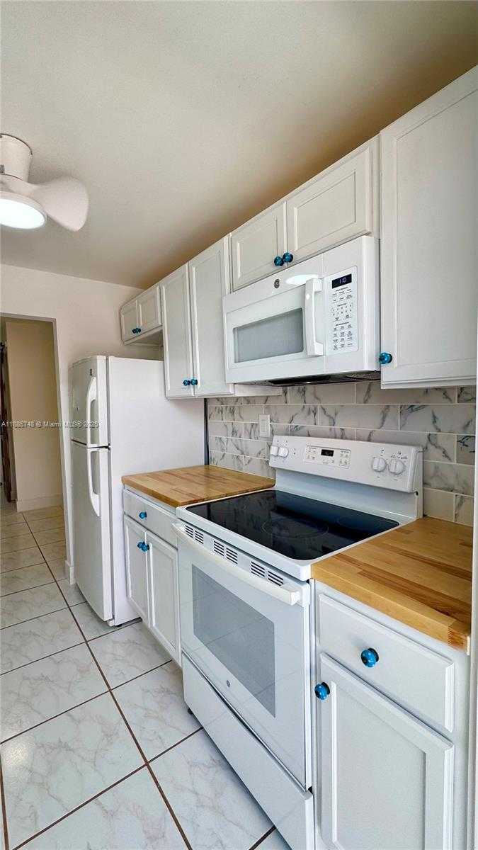 Small Image of 1234 EUCLID AVE #10, Miami Beach Number 11