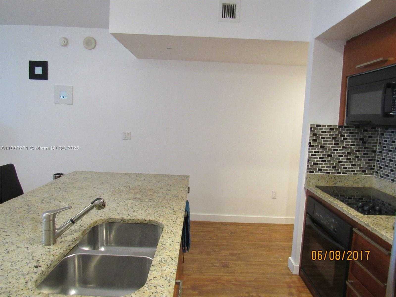 Small Image of 1830 SOUTH OCEAN DR #1509, Hallandale Beach Number 15