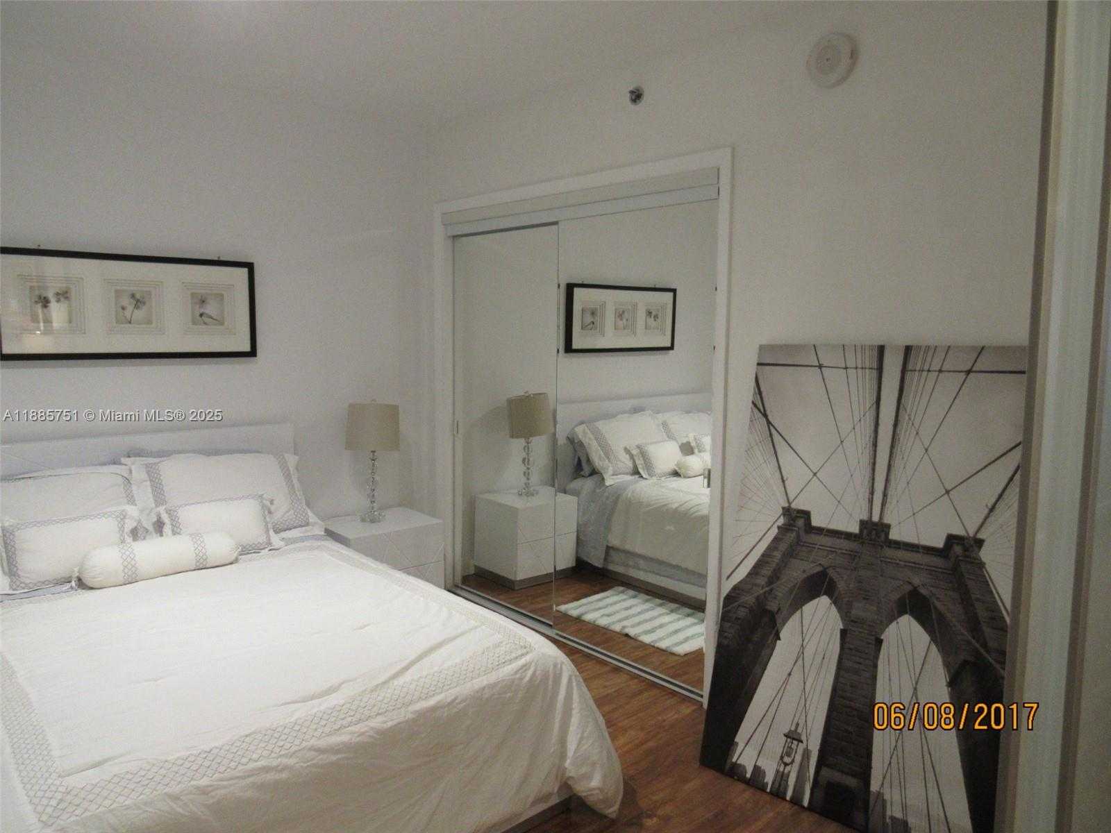 Small Image of 1830 SOUTH OCEAN DR #1509, Hallandale Beach Number 4