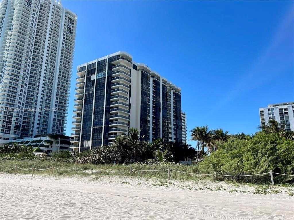 Small Image of 6423 COLLINS AVE #207, Miami Beach Number 2