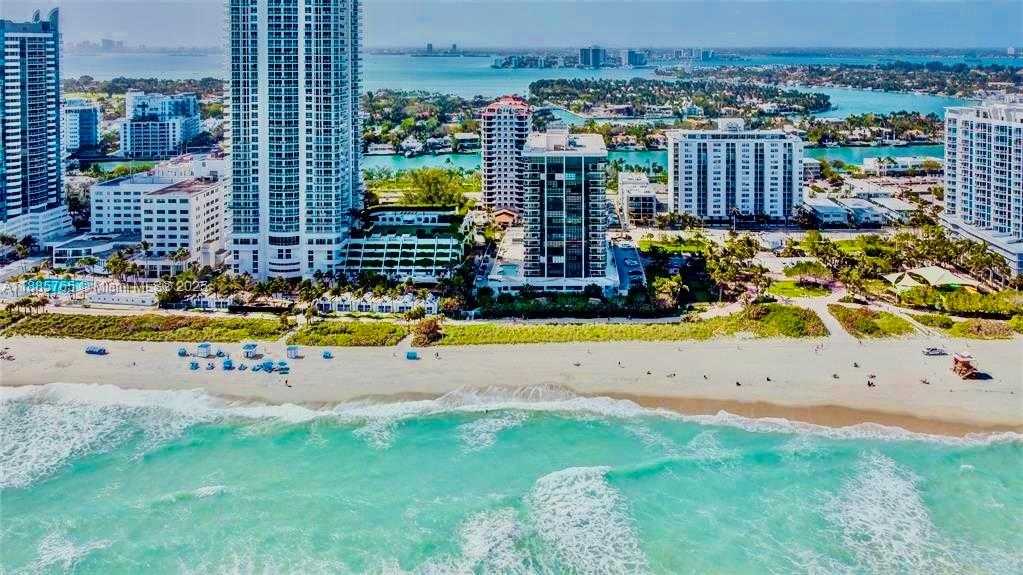 Small Image of 6423 COLLINS AVE #207, Miami Beach Number 21