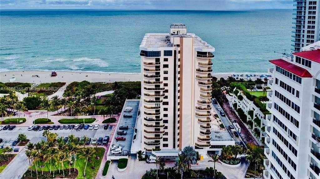Small Image of 6423 COLLINS AVE #207, Miami Beach Number 25