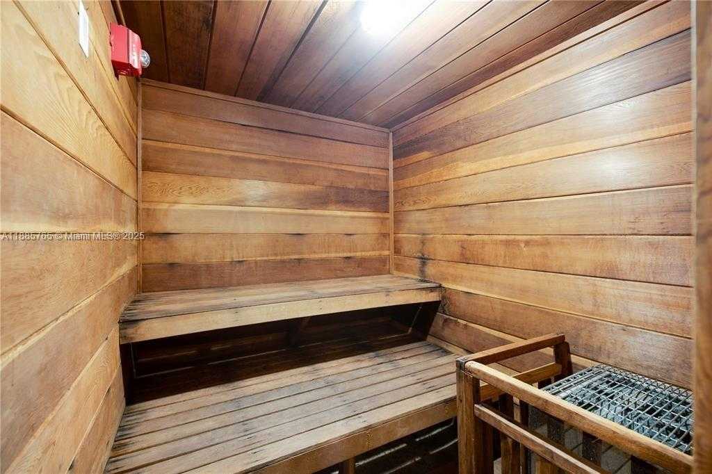 Small Image of 6423 COLLINS AVE #207, Miami Beach Number 34