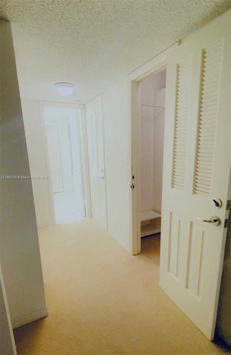 Small Image of 6423 COLLINS AVE #207, Miami Beach Number 40