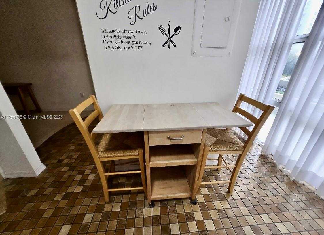 Small Image of 6423 COLLINS AVE #207, Miami Beach Number 51