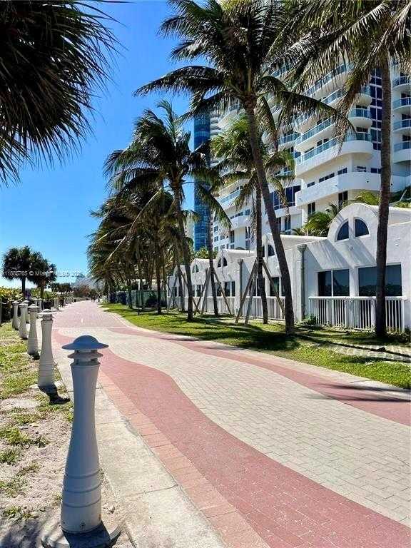 Small Image of 6423 COLLINS AVE #207, Miami Beach Number 8