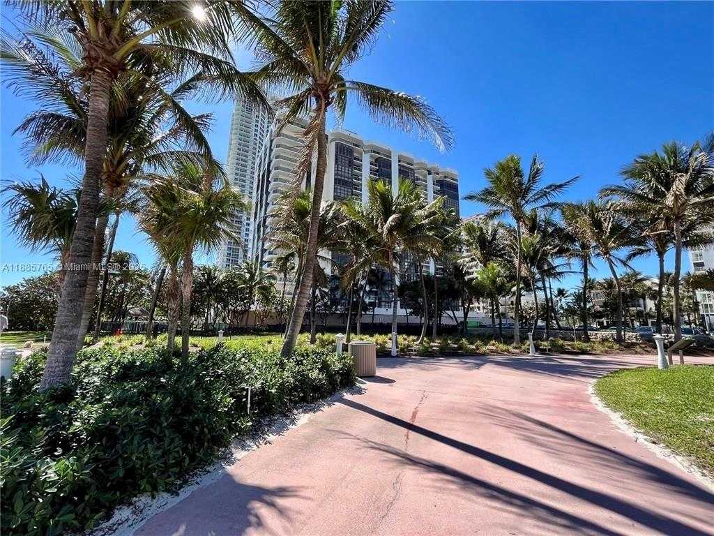 Small Image of 6423 COLLINS AVE #207, Miami Beach Number 9