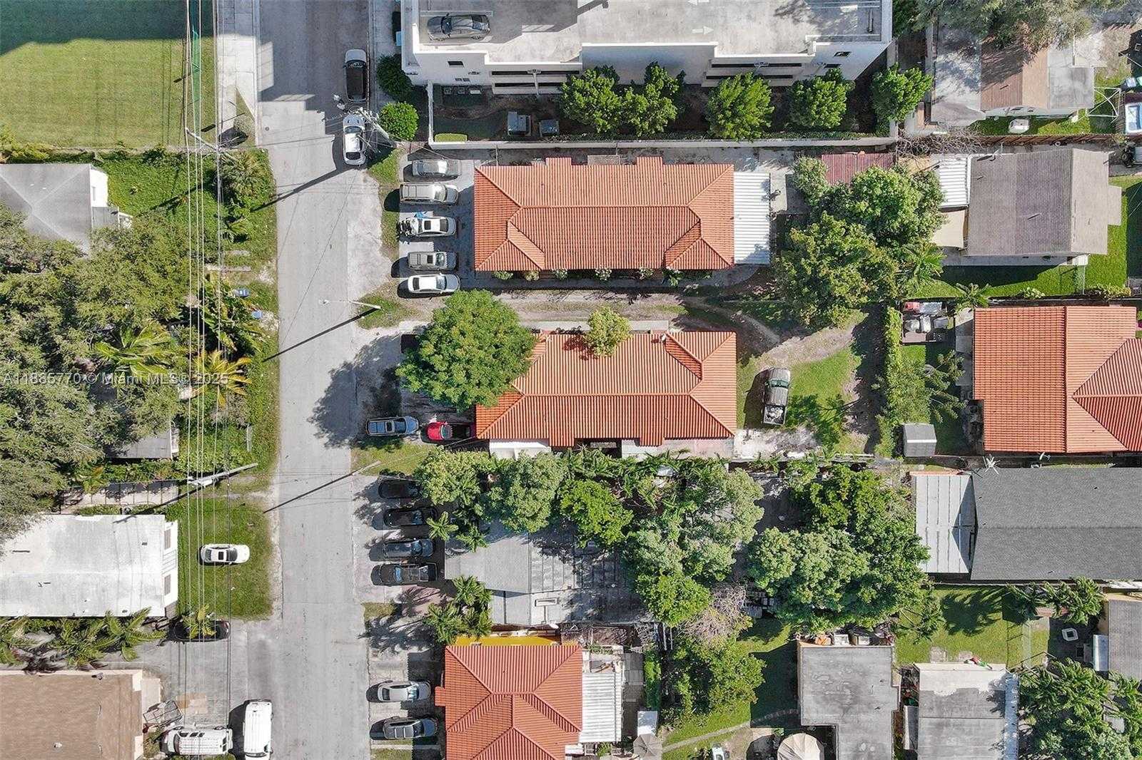 Small Image of 2744 SOUTH WEST 23RD TER #2, Miami Number 6
