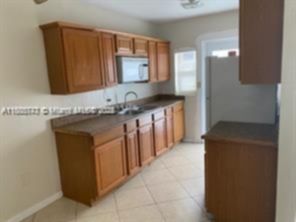 Small Image of 1225 MARSEILLE DR #23, Miami Beach Number 6