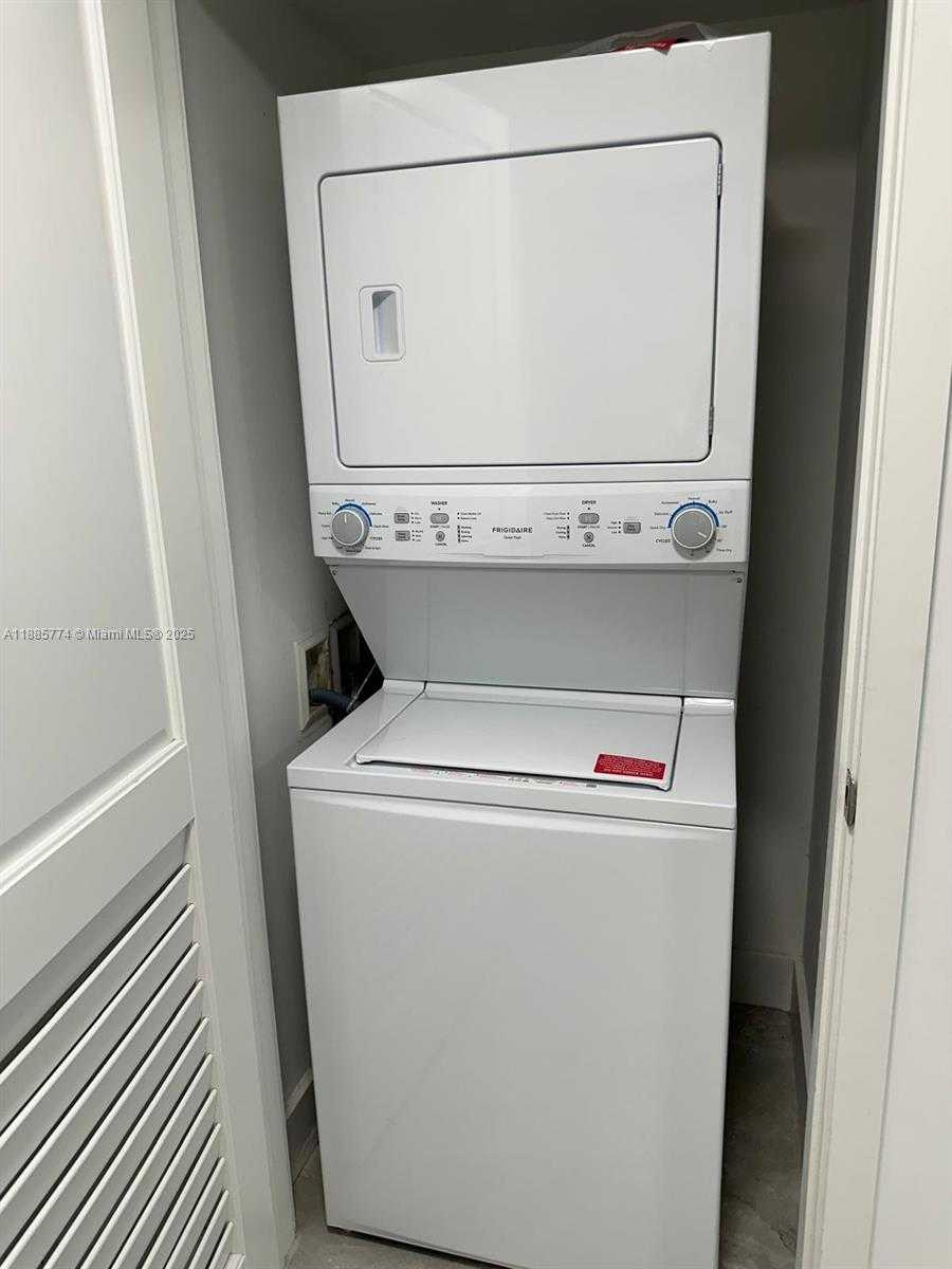 Small Image of 1080 BRICKELL AVE #703, Miami Number 34