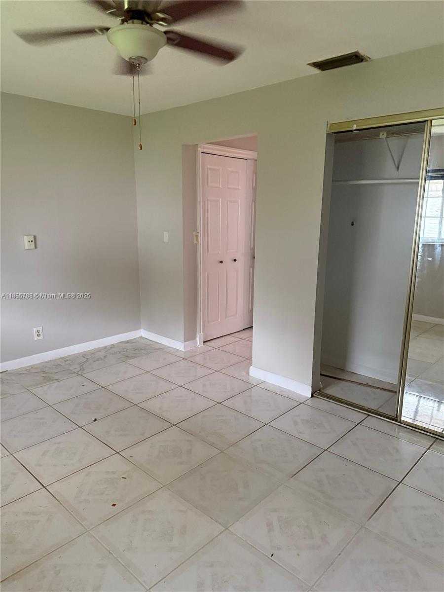 Small Image of 9404 NORTH WEST 70TH ST #9404, Tamarac Number 14