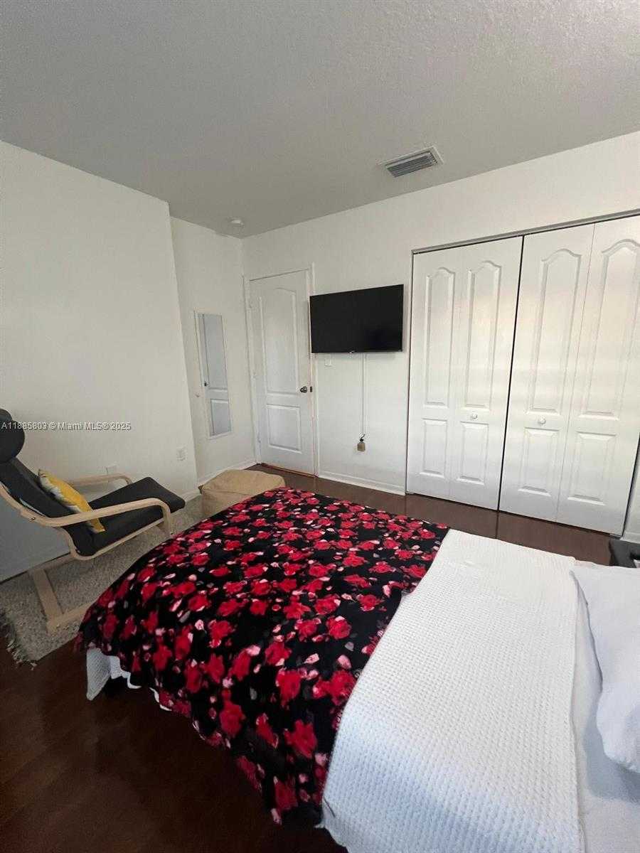 Small Image of 14335 SOUTH WEST 133RD CT #14335, Miami Number 13