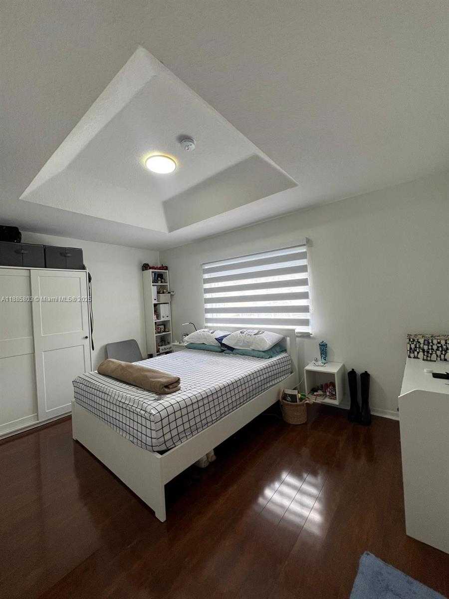 Small Image of 14335 SOUTH WEST 133RD CT #14335, Miami Number 15