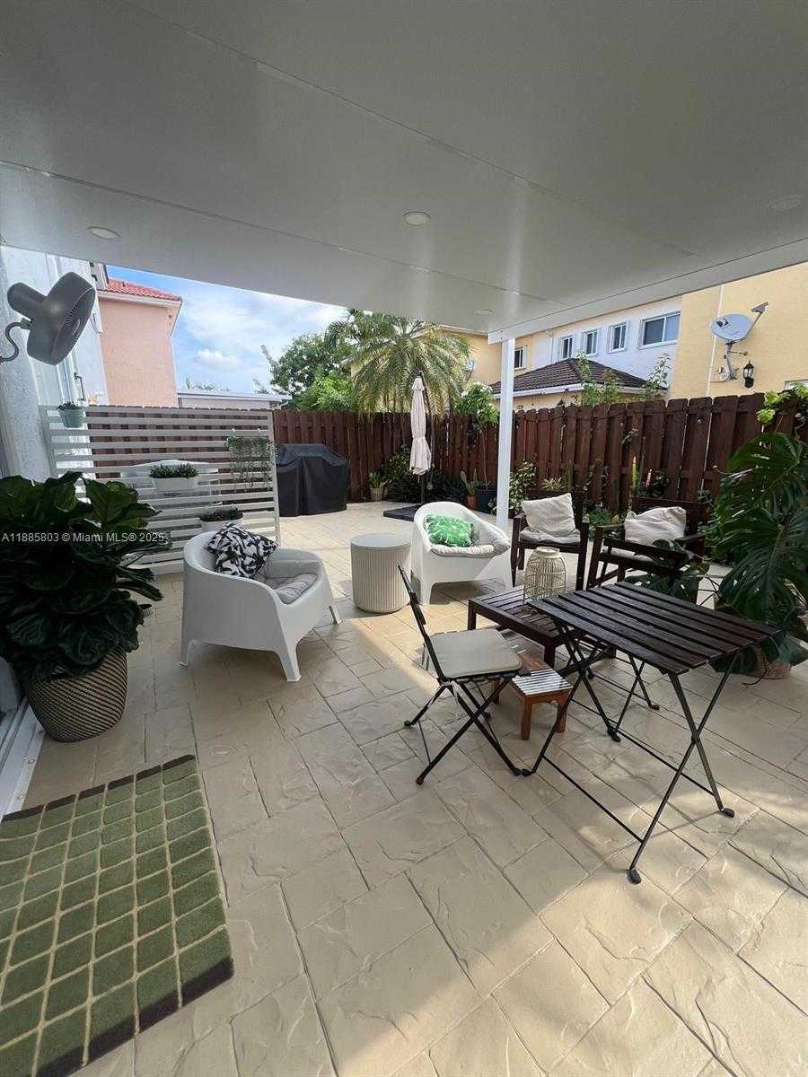 Small Image of 14335 SOUTH WEST 133RD CT #14335, Miami Number 18