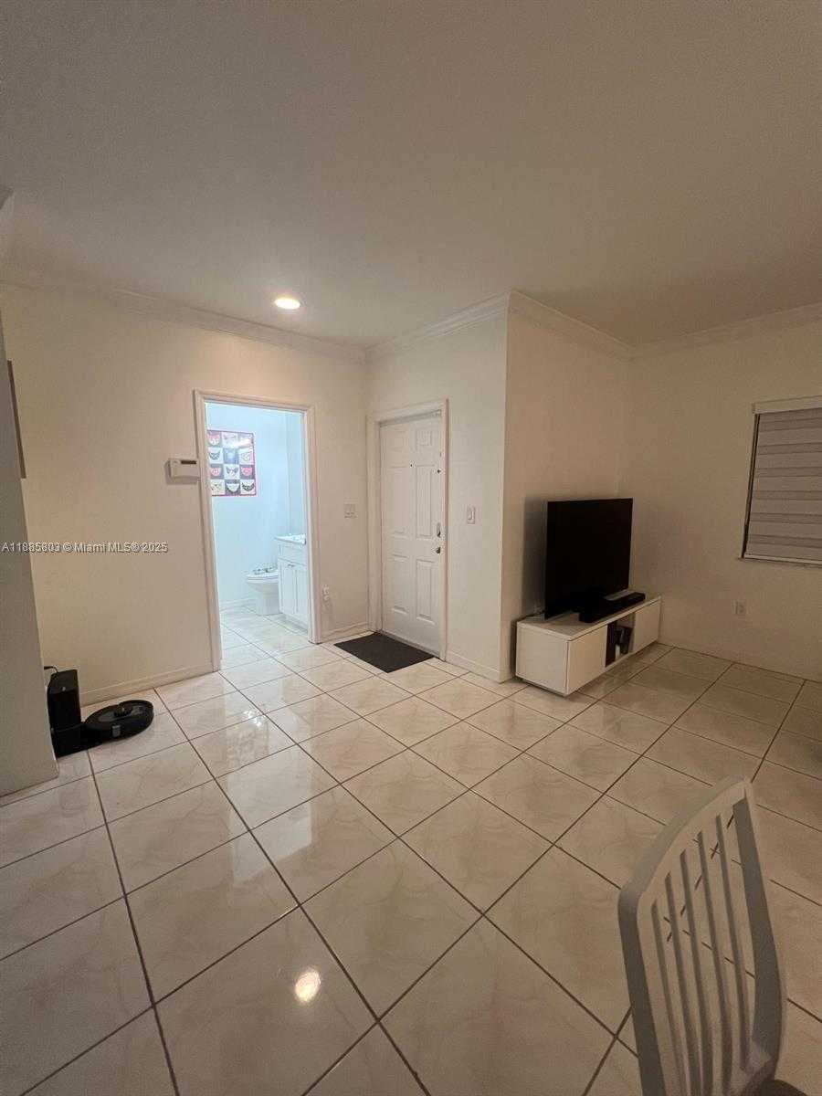 Small Image of 14335 SOUTH WEST 133RD CT #14335, Miami Number 19