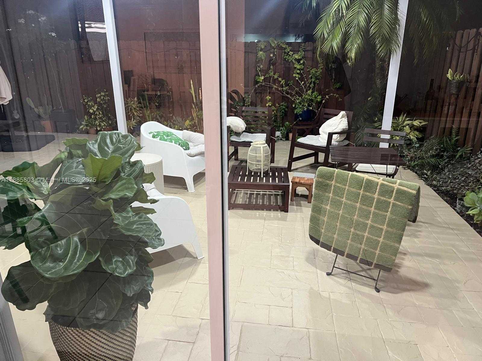 Small Image of 14335 SOUTH WEST 133RD CT #14335, Miami Number 24