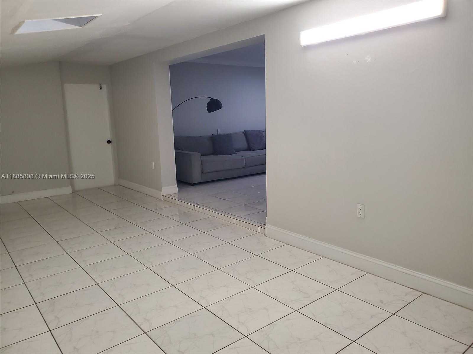 Small Image of 9400 SOUTH WEST 180TH ST, Palmetto Bay Number 11