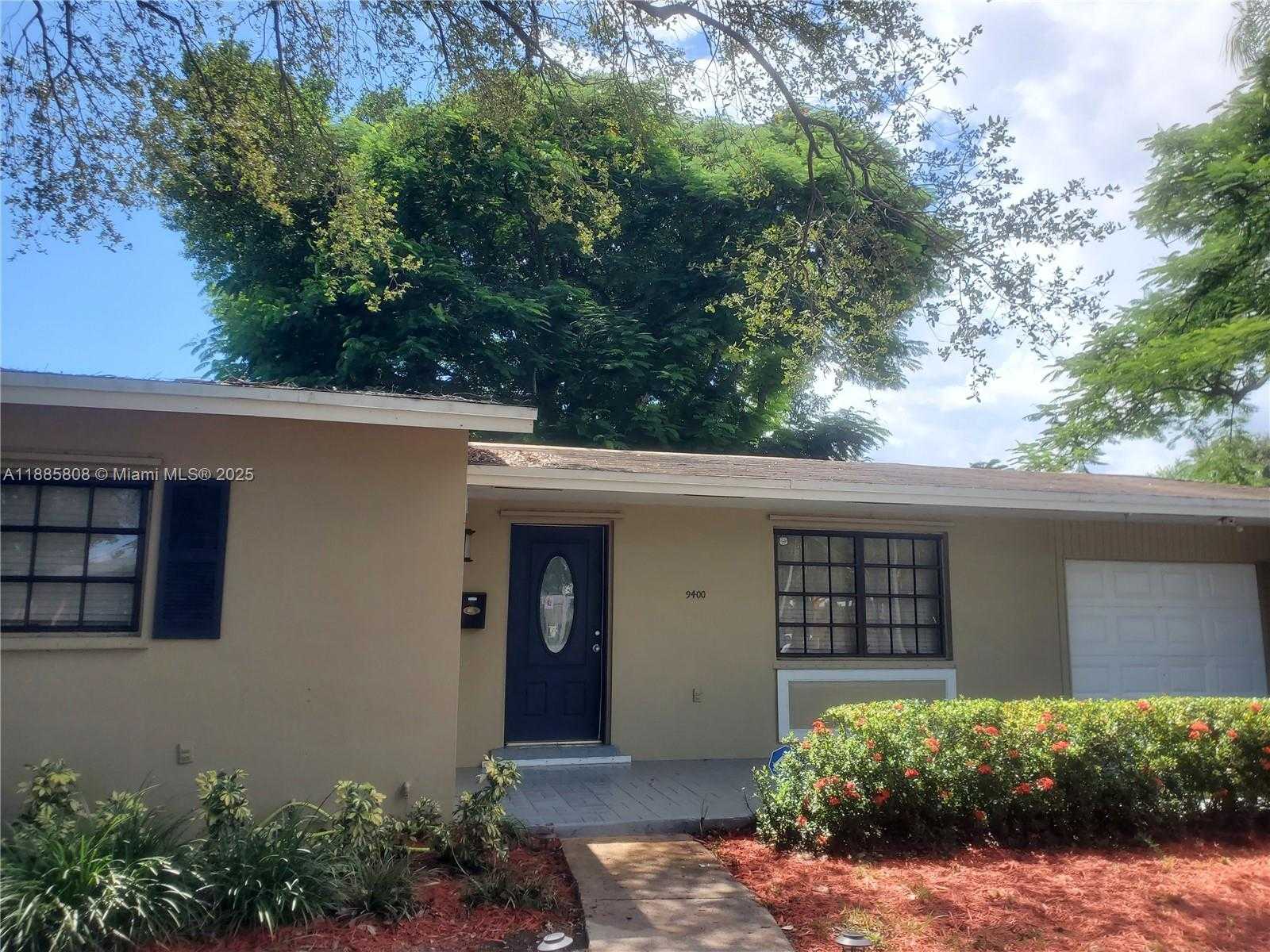Small Image of 9400 SOUTH WEST 180TH ST, Palmetto Bay Number 2