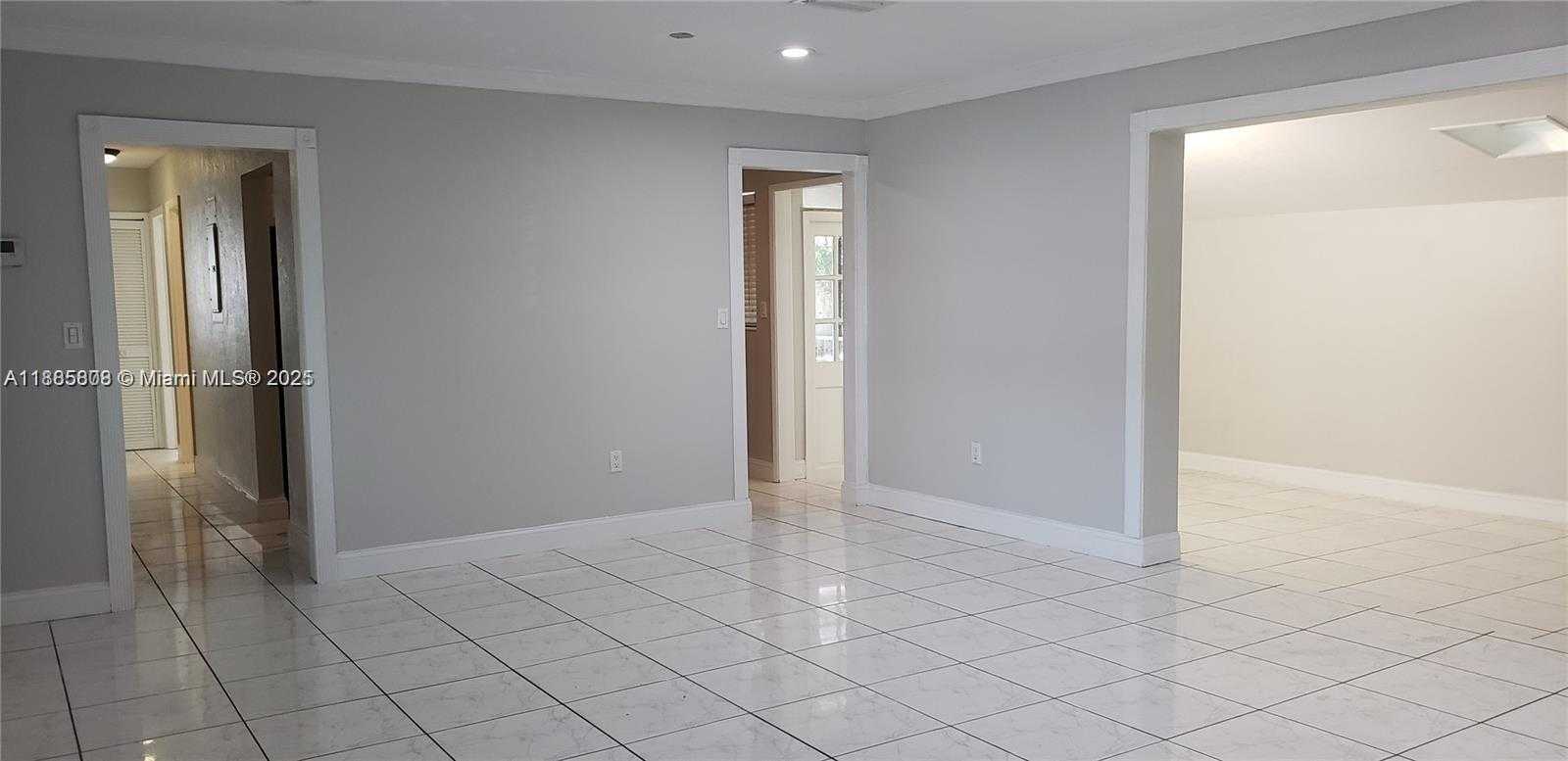 Small Image of 9400 SOUTH WEST 180TH ST, Palmetto Bay Number 24