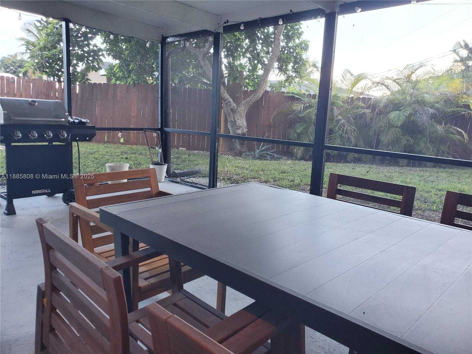 Small Image of 9400 SOUTH WEST 180TH ST, Palmetto Bay Number 28