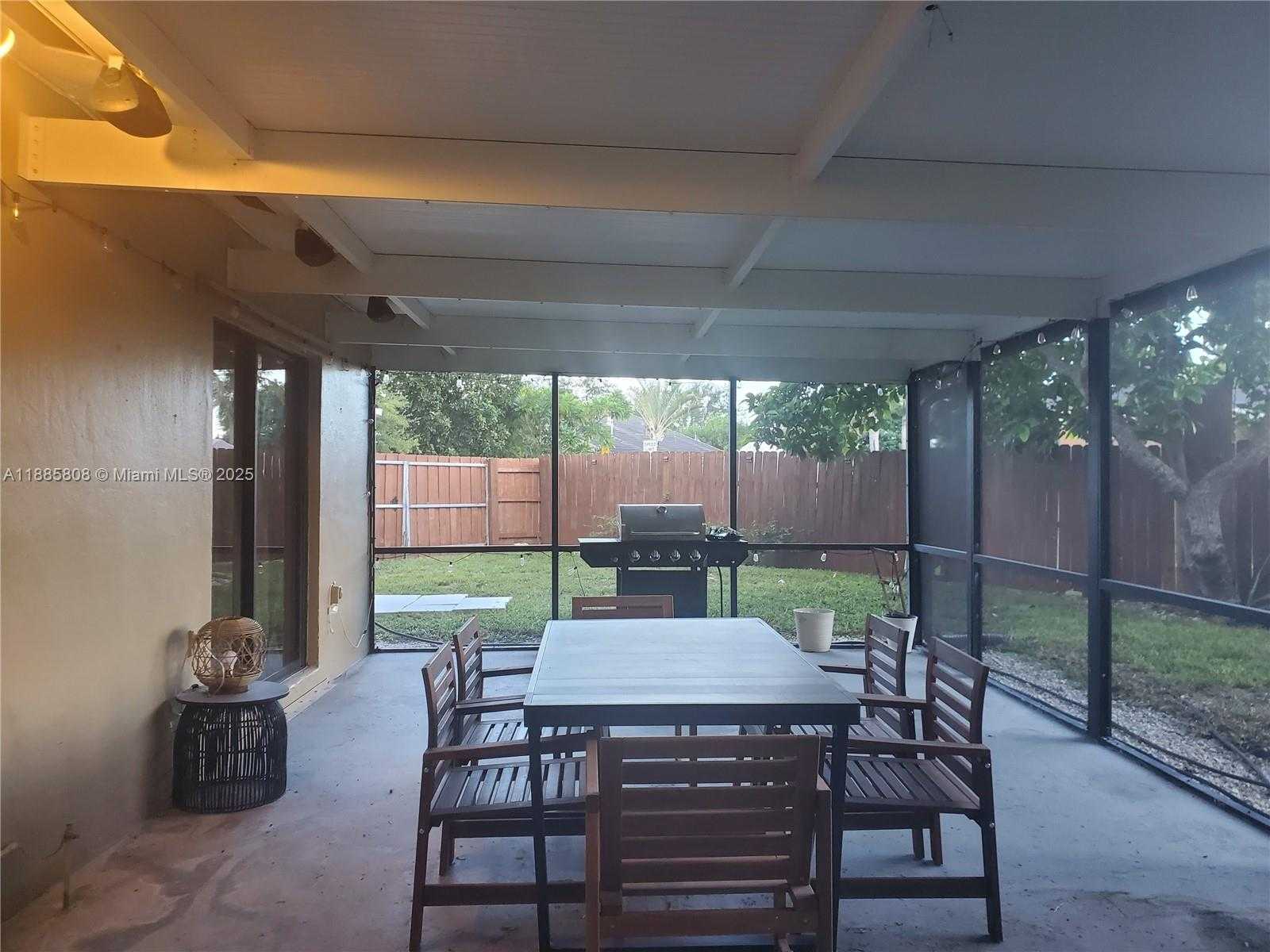 Small Image of 9400 SOUTH WEST 180TH ST, Palmetto Bay Number 29