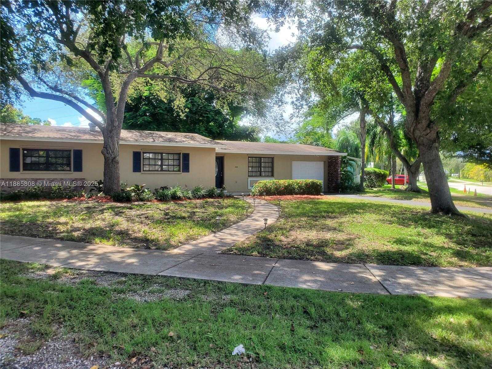 Small Image of 9400 SOUTH WEST 180TH ST, Palmetto Bay Number 45
