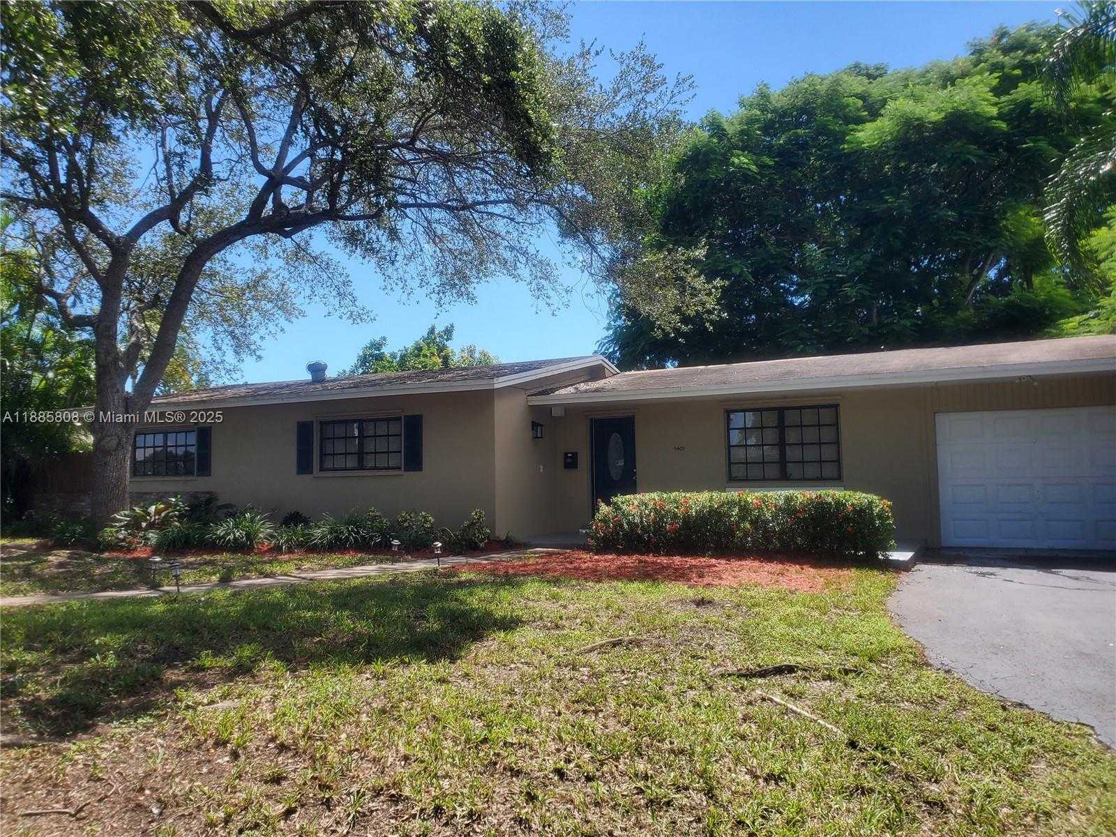 Small Image of 9400 SOUTH WEST 180TH ST, Palmetto Bay Number 47