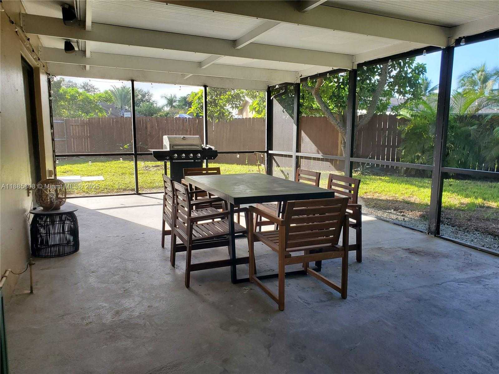 Small Image of 9400 SOUTH WEST 180TH ST, Palmetto Bay Number 57