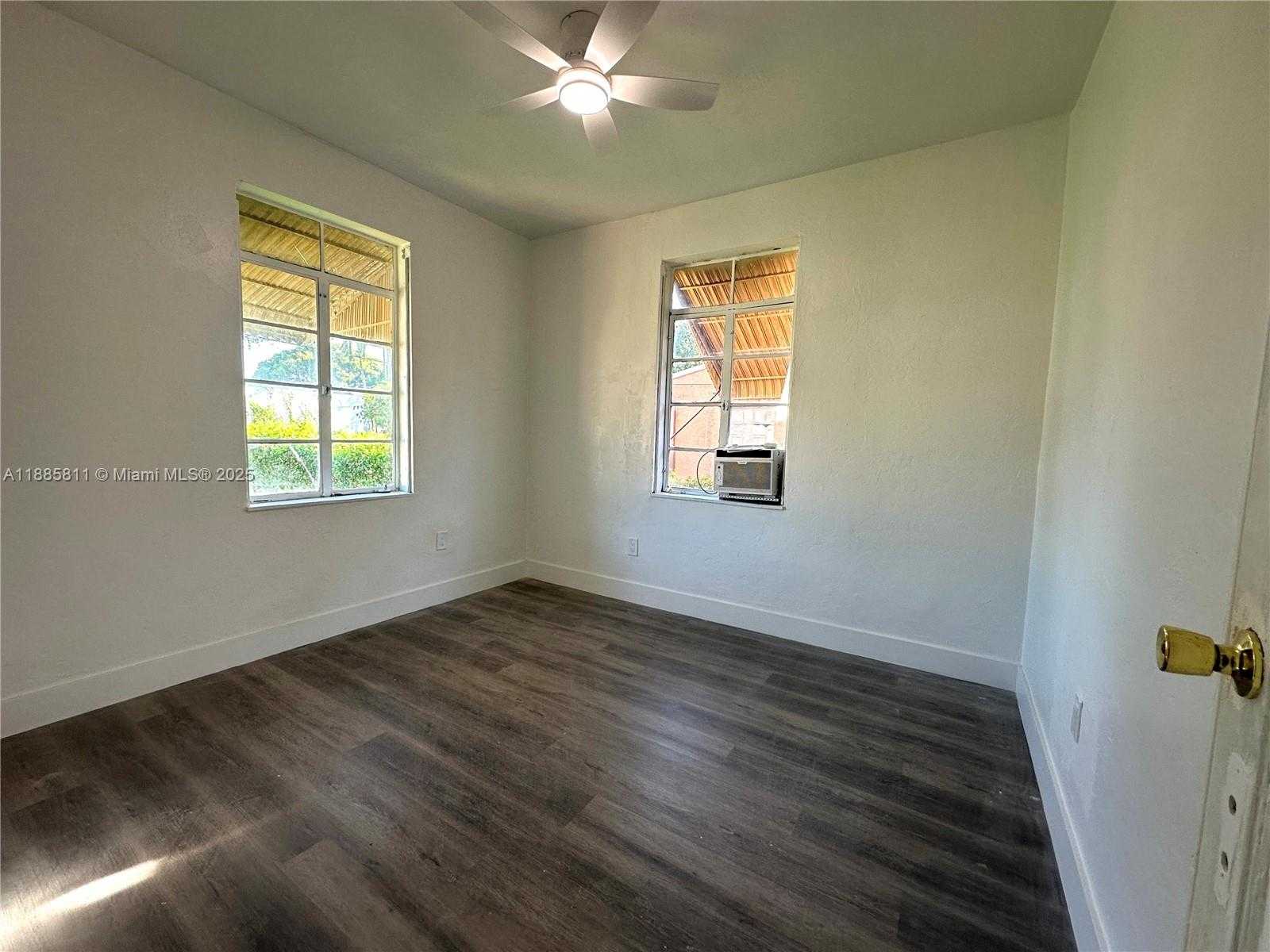 Small Image of 937 NORTH WEST 46TH ST, Miami Number 10