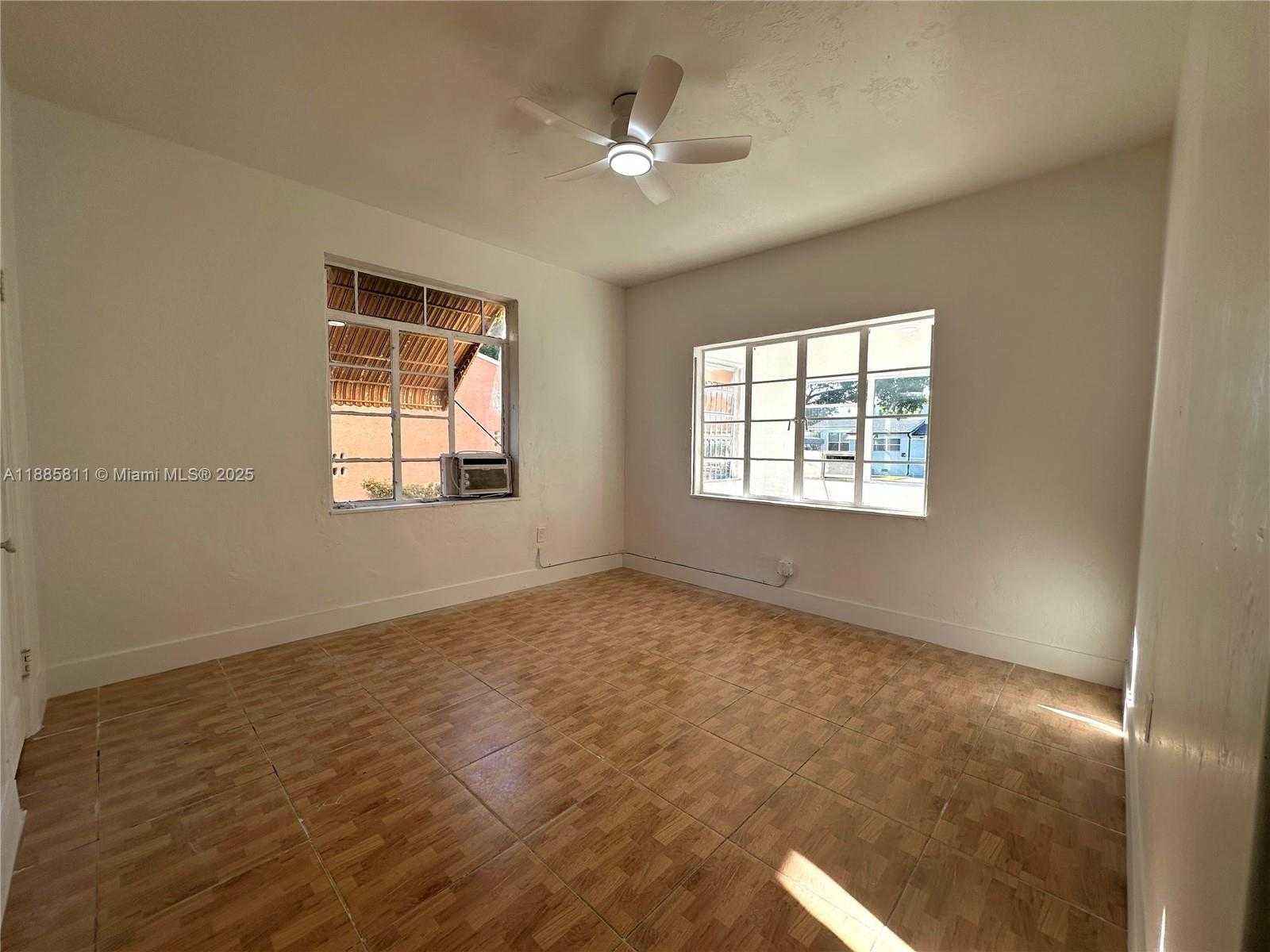 Small Image of 937 NORTH WEST 46TH ST, Miami Number 13