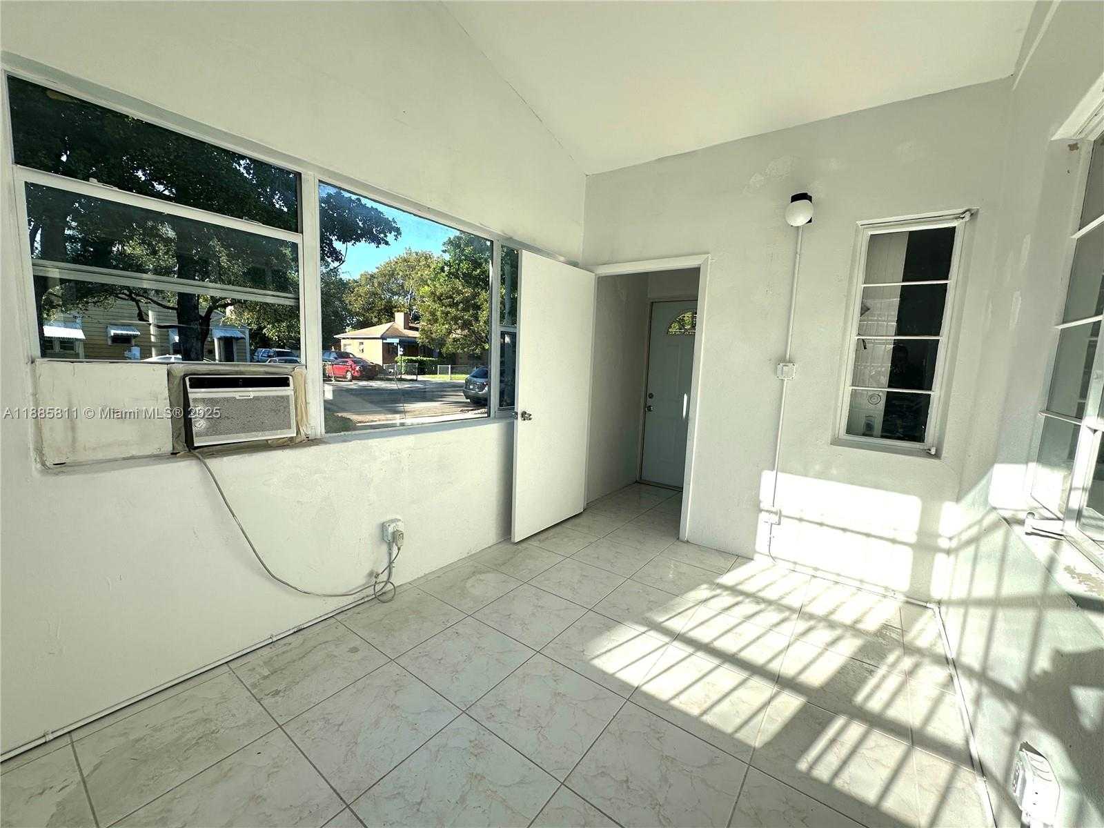 Small Image of 937 NORTH WEST 46TH ST, Miami Number 16