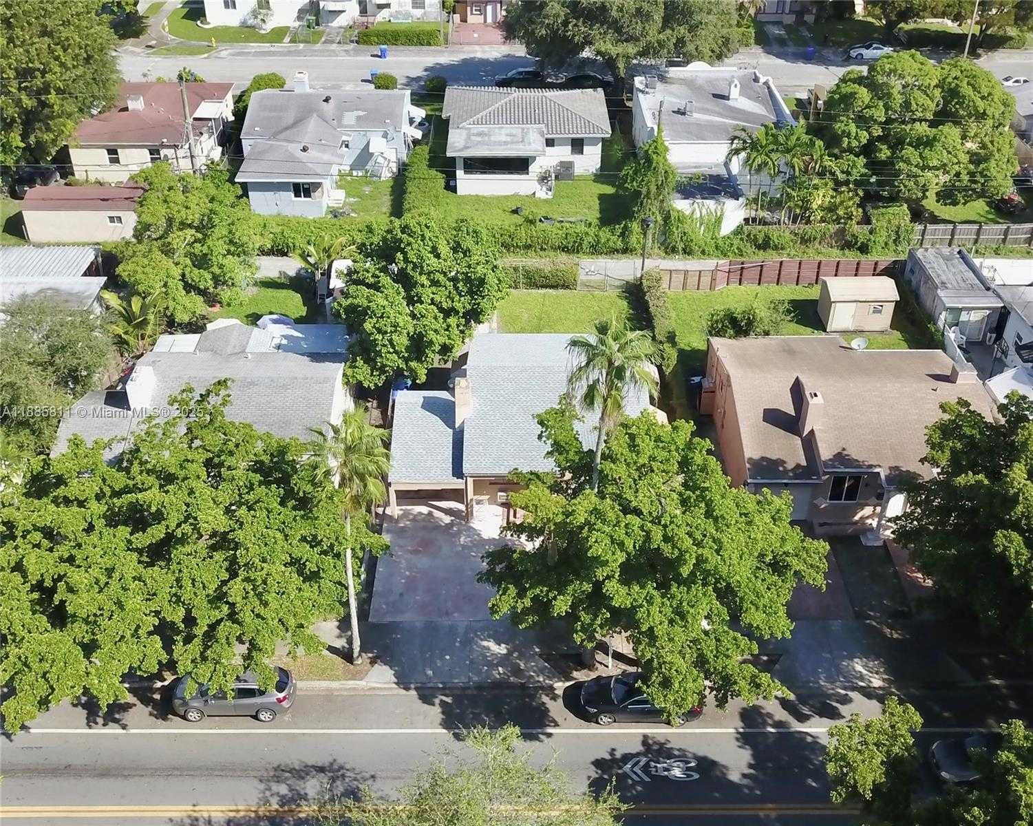 Small Image of 937 NORTH WEST 46TH ST, Miami Number 21