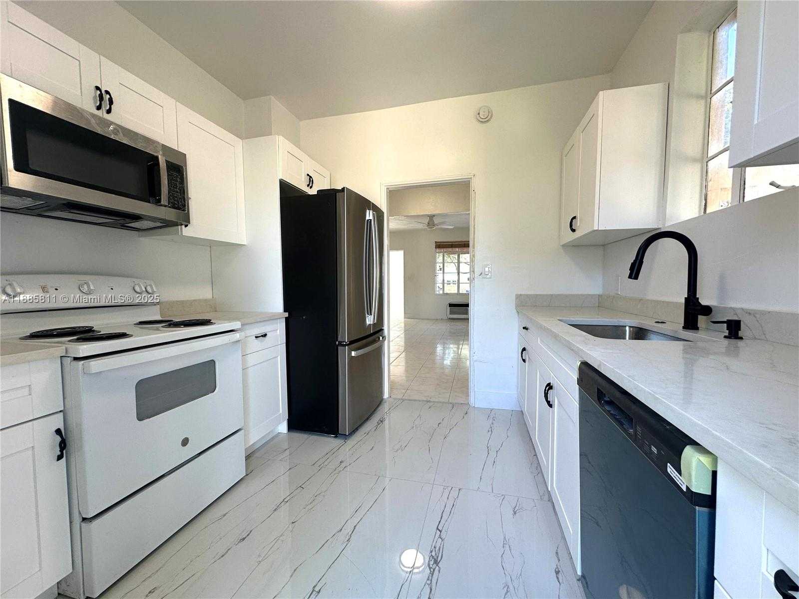 Small Image of 937 NORTH WEST 46TH ST, Miami Number 9